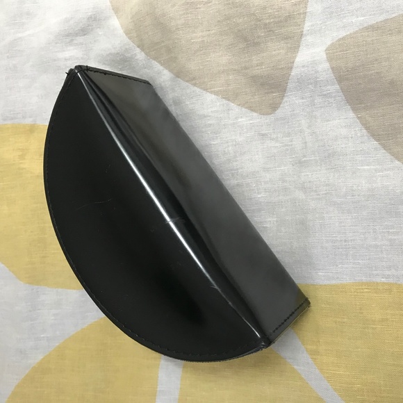 Marc by Marc Jacobs black arch Sunglasses case - Picture 4 of 8